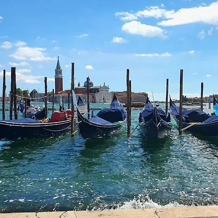 Serenissima Charming - In The Heart Of *
